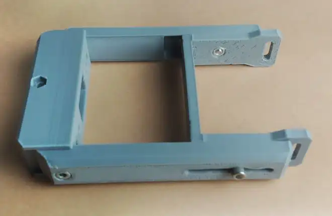 3d-printed rc car chassis middle mounting bracket 01